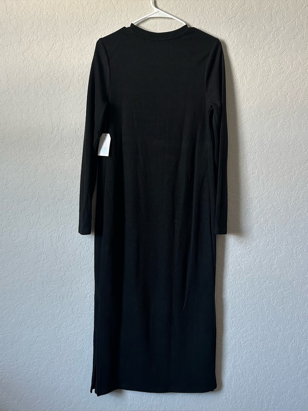 Time & Tru Ribbed Long Sleeve Maternity Dress - Picture 7 of 12